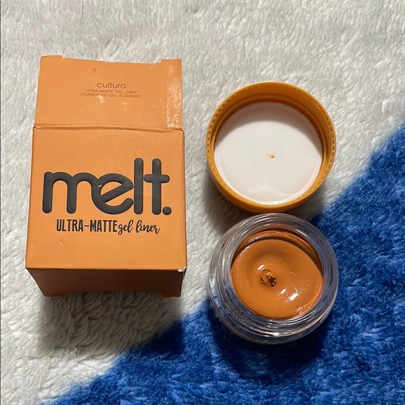 Melt Cosmetics Ultra-Matte Gel Liner - Cultura - Picture 2 of 4